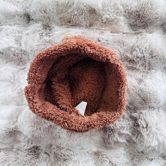 Patagonia Fuzzy Friends Bear Winter Toddler Hat - Picture 4 of 5